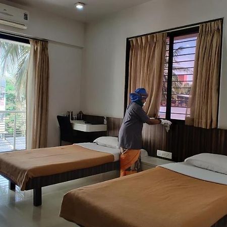 Aashiyana Inn Nashik Exterior foto